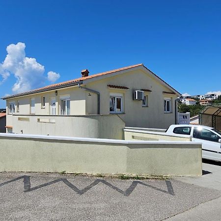 Apartment Marino Krk Town Buitenkant foto